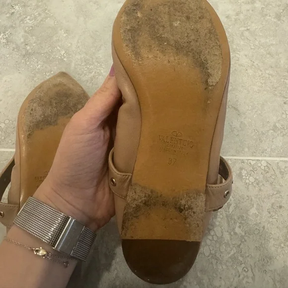 Valentino Pointed Toe Love Latch Ankle Strap Nude Pink Flats with Grommets - Picture 5 of 10